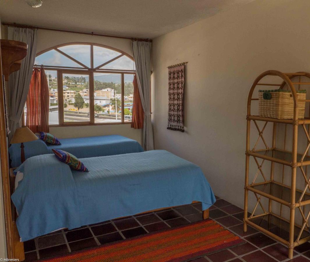 La Posada Del Quinde Otavalo Exteriör bild